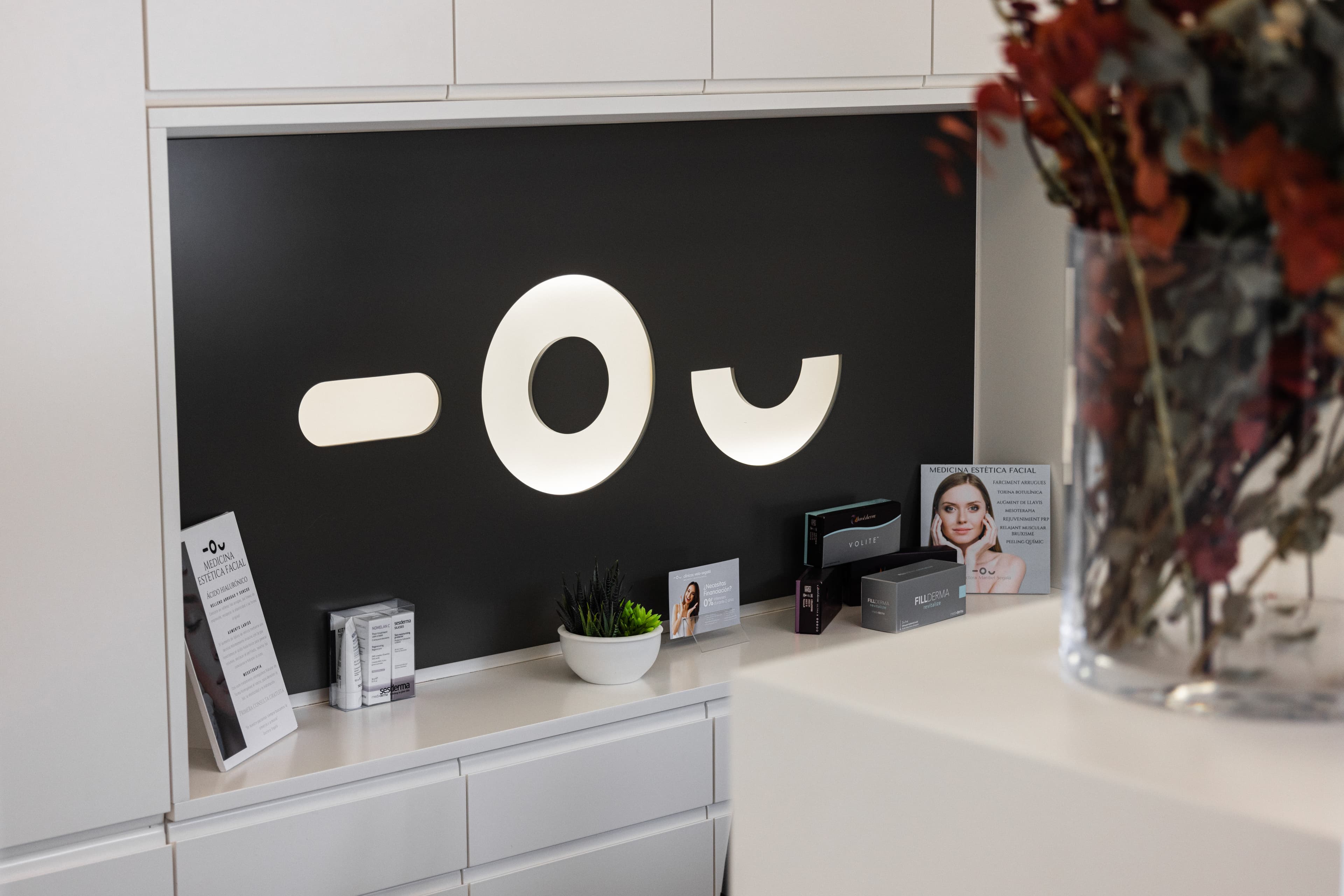 Recepción Clínica Dental Vela-Segalà Viladecans